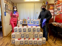Волонтеры акции "Синий платочек" передали 5 тонн антисептиков в Советы ветеранов