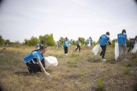 40 КАМАЗов мусора собрали за один день на берегах Волги