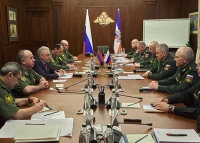 В Москве состоялась рабочая встреча Министра обороны России с главой военного ведомства Армении