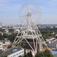 На колесе обозрения «Солнце Москвы» готовятся к монтажу внешнего кольца