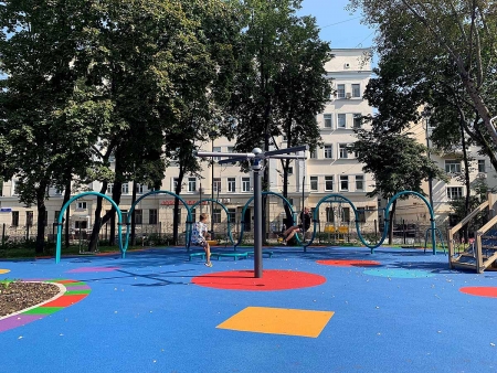 В центре Москвы завершено благоустройство Михайловского сада