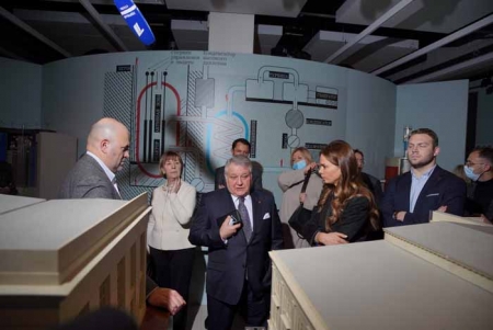 Атомный проект, который изменил мир: Политехнический музей и НИЦ «Курчатовский институт» открыли выставку на ВДНХ