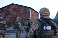 ФСБ: суд приговорил россиянина к 10 годам за сбыт наркотиков в Алабинском гарнизоне