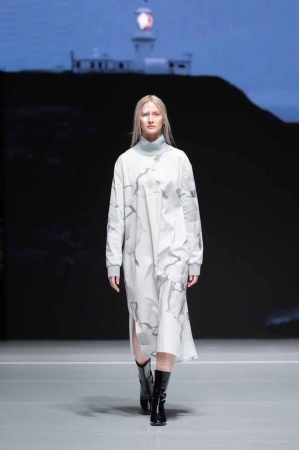 Seasons Fashion Week SS’2022 – лунная дорожка, революция ценностей и африканские ритмы с Сальвадором Дали