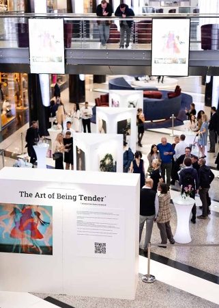 Выставка Нины Ай-Артян «The Art of Being Tender» в ТГ Seasons