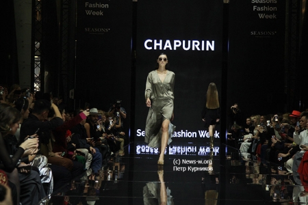 Показ Игоря Чапурина на открытии Seasons Fashion Week