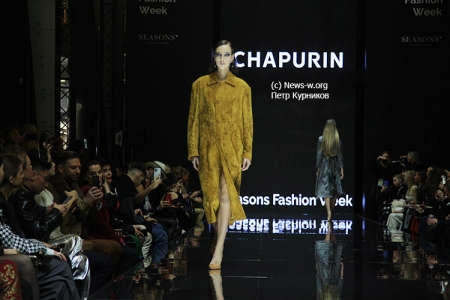 Показ Игоря Чапурина на открытии Seasons Fashion Week