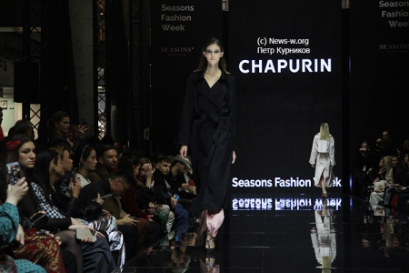 Показ Игоря Чапурина на открытии Seasons Fashion Week