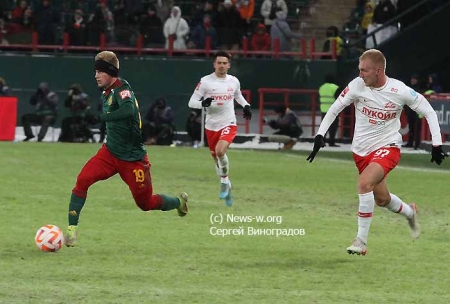 «Пенсионер» Дзюба лучший в морозном дерби