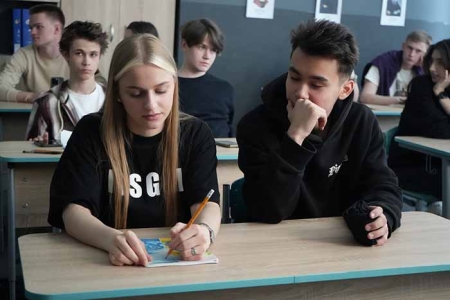 «ВГИК-Дебют» завершил съемки веб-сериала о подростках