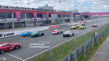 На подмосковном автодроме состоялась первая в сезоне автогонка GT Cup