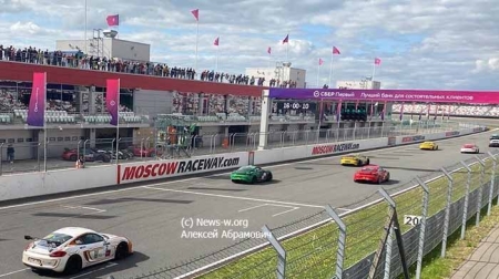 На подмосковном автодроме состоялась первая в сезоне автогонка GT Cup