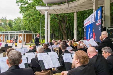 Open-air версия спектакля «Собака на сене» торжественно открыла V Летний фестиваль губернских театров «Фабрика Станиславского»