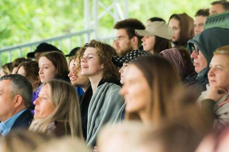 Open-air версия спектакля «Собака на сене» торжественно открыла V Летний фестиваль губернских театров «Фабрика Станиславского»