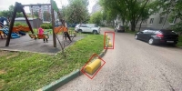 Территорию у детской площадки в Отрадном освободили от бетонных блоков благодаря чат-боту «Свободный доступ»