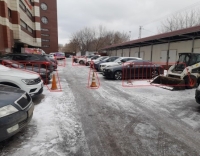 В Покровском-Стрешневе на месте незаконной автостоянки появилась парковка на 40 машиномест