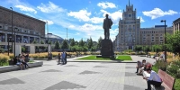 В парках, музеях и культурных центрах Москвы подготовили программу к 130-летию Маяковского