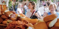 Татарстан, Башкирия, Осетия, Адыгея и другие: российские регионы знакомят со своими угощениями гостей фестиваля «Вкусы России»