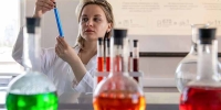 «Московская техническая школа» запустила восемь образовательных курсов по передовым химическим технологиям