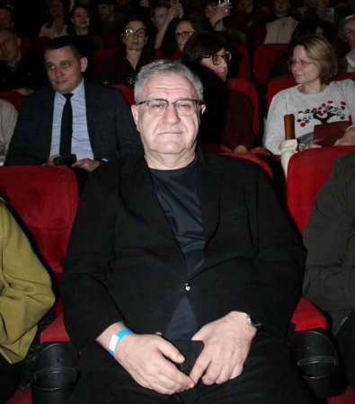 Премьера киноверсии спектакля "Жил.Был.Дом" МХТ имени Чехова прошла в киноцентре "Октябрь"