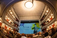 Фонд «Артист» вручил Премию «Признание» и провел благотворительный показ спектакля-концерта «Синяя птица»