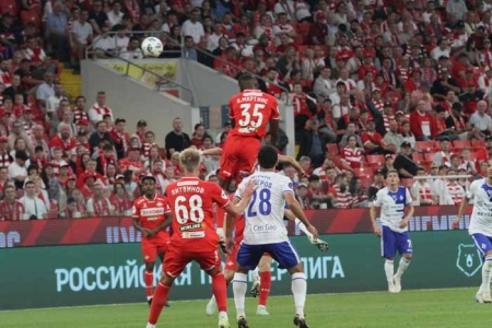 «Динамо» и «Спартак» невнятно стартовали в новом сезоне РПЛ.