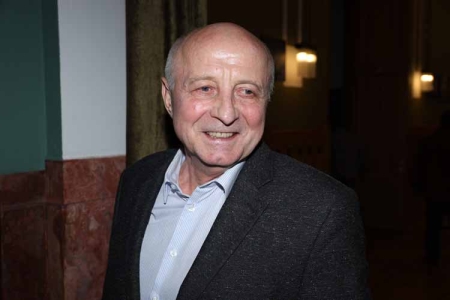 «Абдуловские задворки» для Марка Захарова