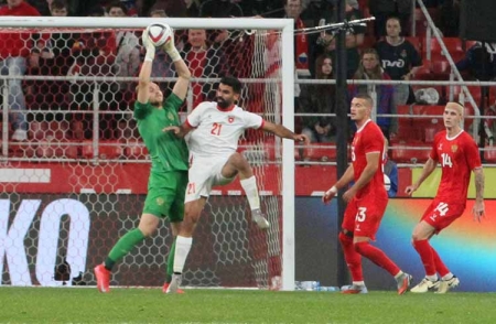 25 тысяч разочарованных болельщиков сборной