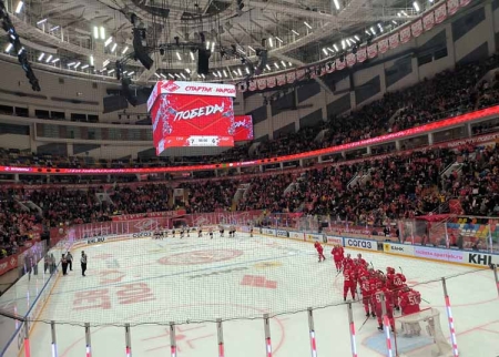 Зубодробительная хоккейная «перестрелка» в «Мегаспорте»