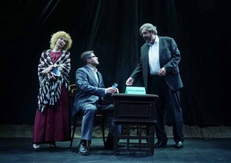 История МХТ через историю ЛЮБВИ – спектакль «9 ряд.10,11 место» (16+)