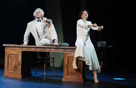 История МХТ через историю ЛЮБВИ – спектакль «9 ряд.10,11 место» (16+)