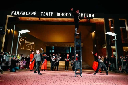 В Калуге состоялось грандиозное открытие шестого театрального фестиваля «Новые люди»!