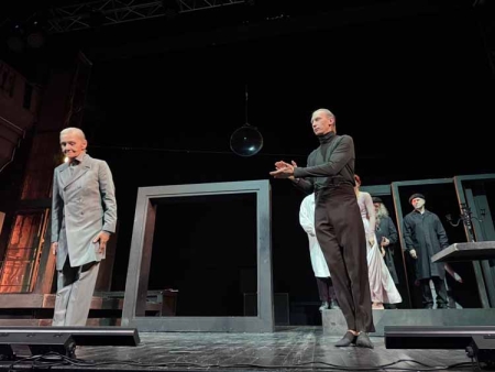 «Что пользы человеку обрести весь мир, если он теряет собственную душу?»