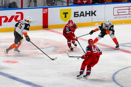 Московские «гладиаторы» уступили в Минске, а «тигры» не заметили ярославцев