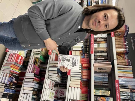 Алексей Небыков: «Скоро нас захлестнет поток нейро-литературы и сегмента в современной словесности станет три — высокая проза, сетевая и нейро-литература»