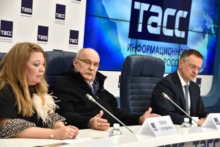 В Москве состоялась первая церемония вручения Открытой Евразийской кинопремии «Бриллиантовая бабочка»