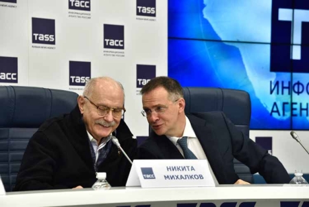 В Москве состоялась первая церемония вручения Открытой Евразийской кинопремии «Бриллиантовая бабочка»