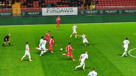 Три воскресных матча экватора футбольного чемпионата