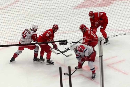 «Железнодорожники» из Ярославля «переехали» московский «Спартак»