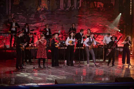 Более 5200 юных звезд зажглось на небосклоне международного детского конкурса «МиР – Музыка и Развитие»! Гала-концерт – 9 ноября!