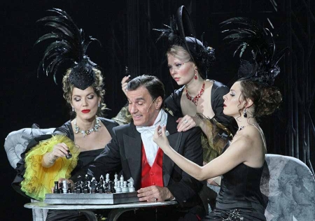 «Свадьба Кречинского» (12+) в театре Сатиры