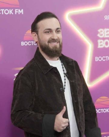 КОНЦЕРТ «ЗВЁЗДЫ ВОСТОКА 2025»: ХИТЫ «ВОСТОК FM» ОБЪЕДИНИЛИ БОЛЕЕ 10 000 ЗРИТЕЛЕЙ