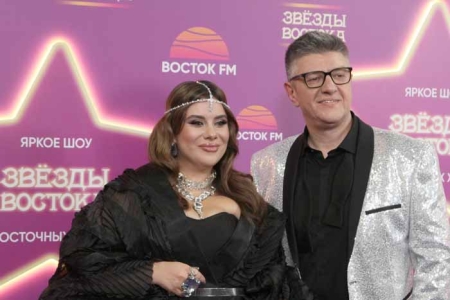 КОНЦЕРТ «ЗВЁЗДЫ ВОСТОКА 2025»: ХИТЫ «ВОСТОК FM» ОБЪЕДИНИЛИ БОЛЕЕ 10 000 ЗРИТЕЛЕЙ