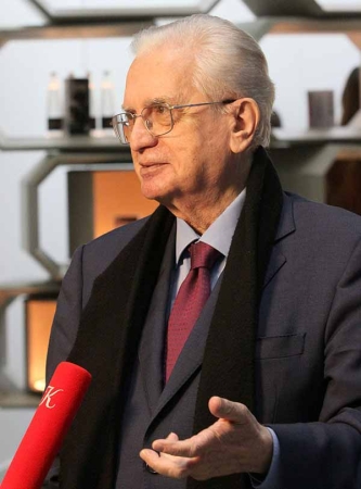 В Гостином дворе открылся 51-й Российский антикварный салон