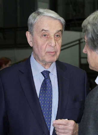 В Гостином дворе открылся 51-й Российский антикварный салон