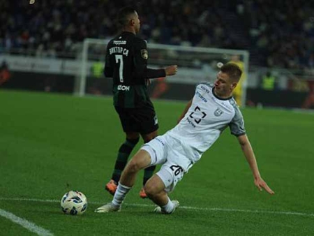 Три воскресных матча экватора футбольного чемпионата