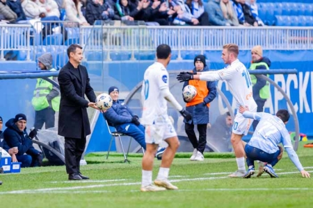 Три воскресных матча экватора футбольного чемпионата