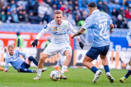 Три воскресных матча экватора футбольного чемпионата