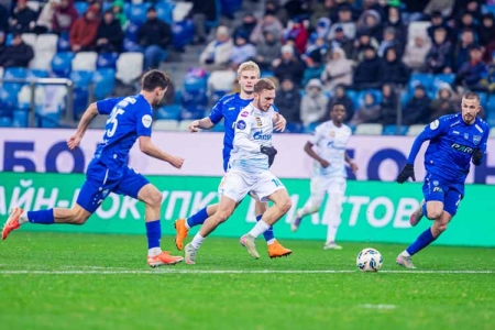 «Зенит побеждает в «Столице закатов», а «Динамо» без Карпина – в Петровском парке