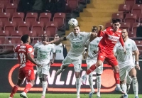 Три воскресных матча экватора футбольного чемпионата